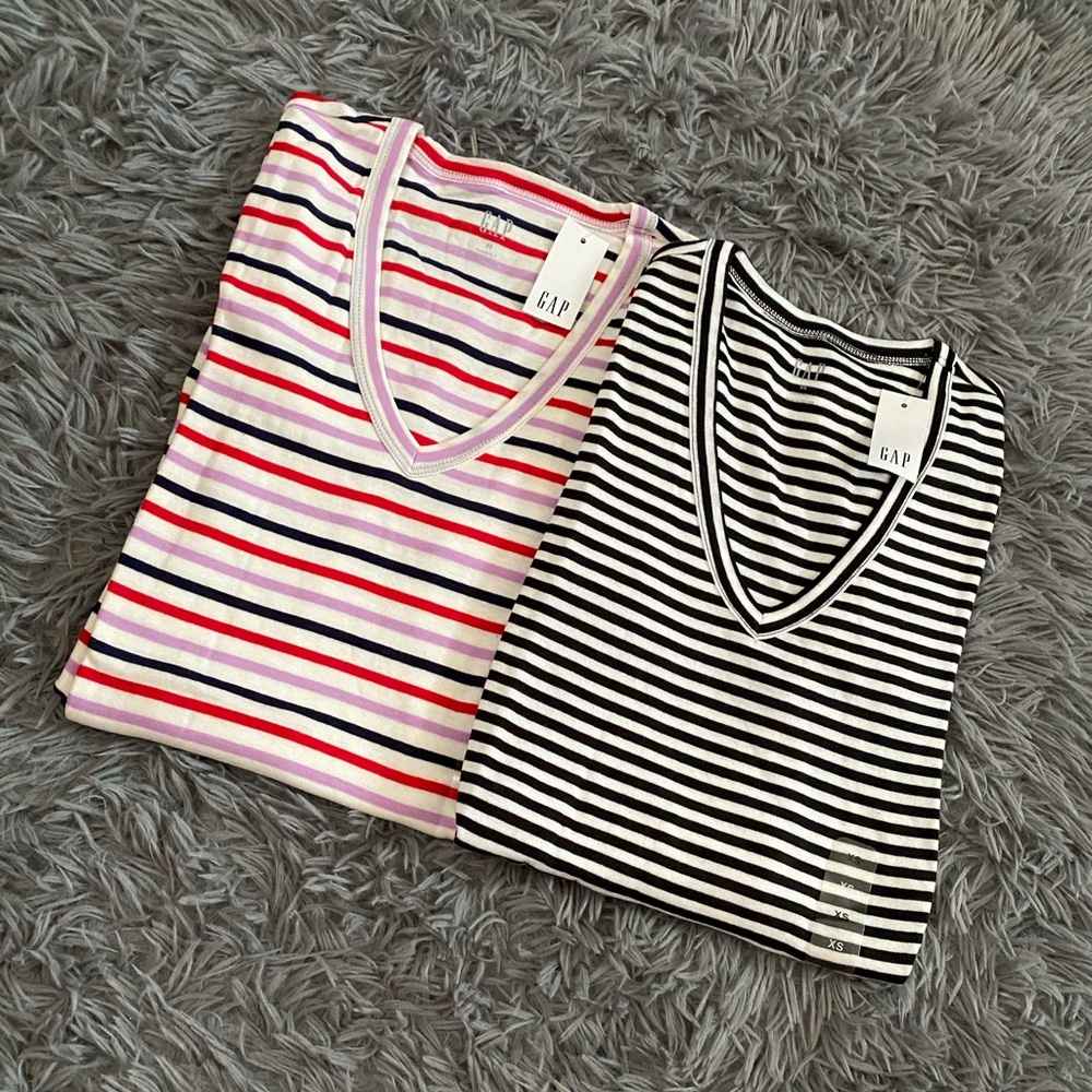 Bundle of 2 cotton tops